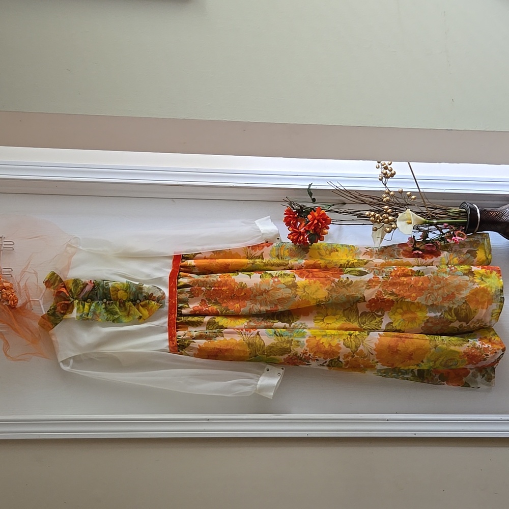 ⭐️ Host Pick⭐️ X2  Vintage |  Rare Time Fashions 1970s' Floral Maxi Dress - Picture 2 of 15